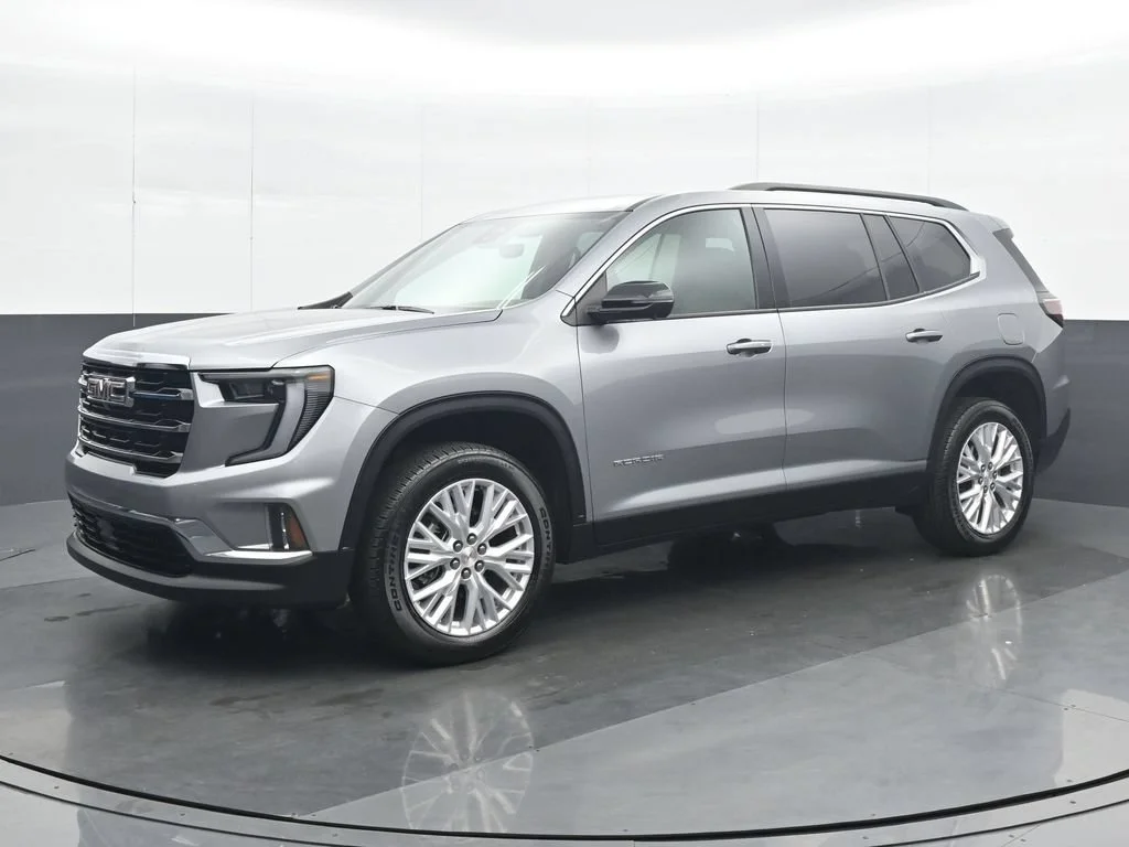 Used 2026 Silver GMC Elevation image 2