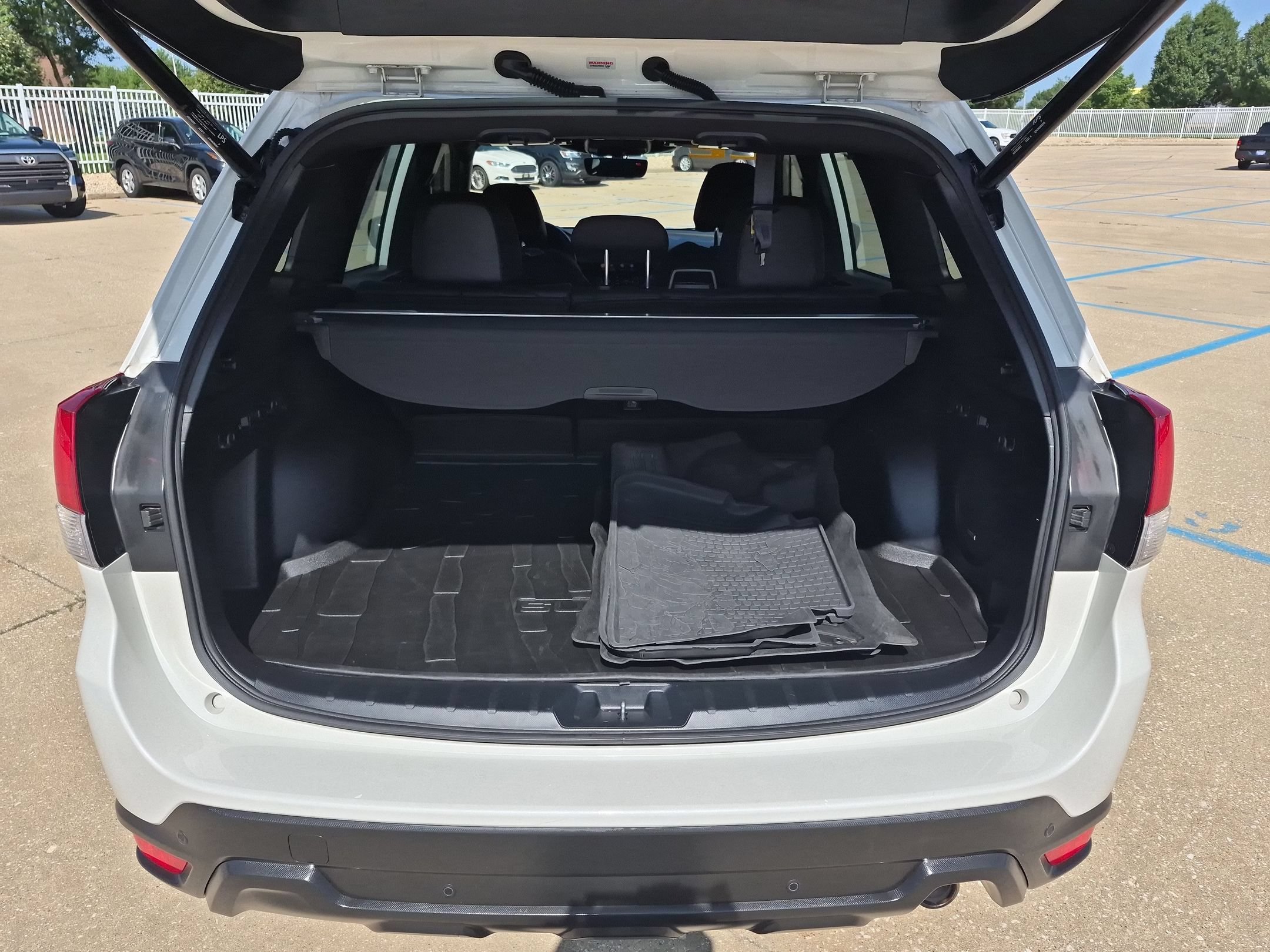 Used 2022 Crystal White Pearl Subaru Wilderness image 27