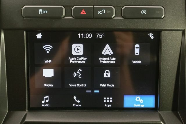 Used 2018 White Ford XL image 21