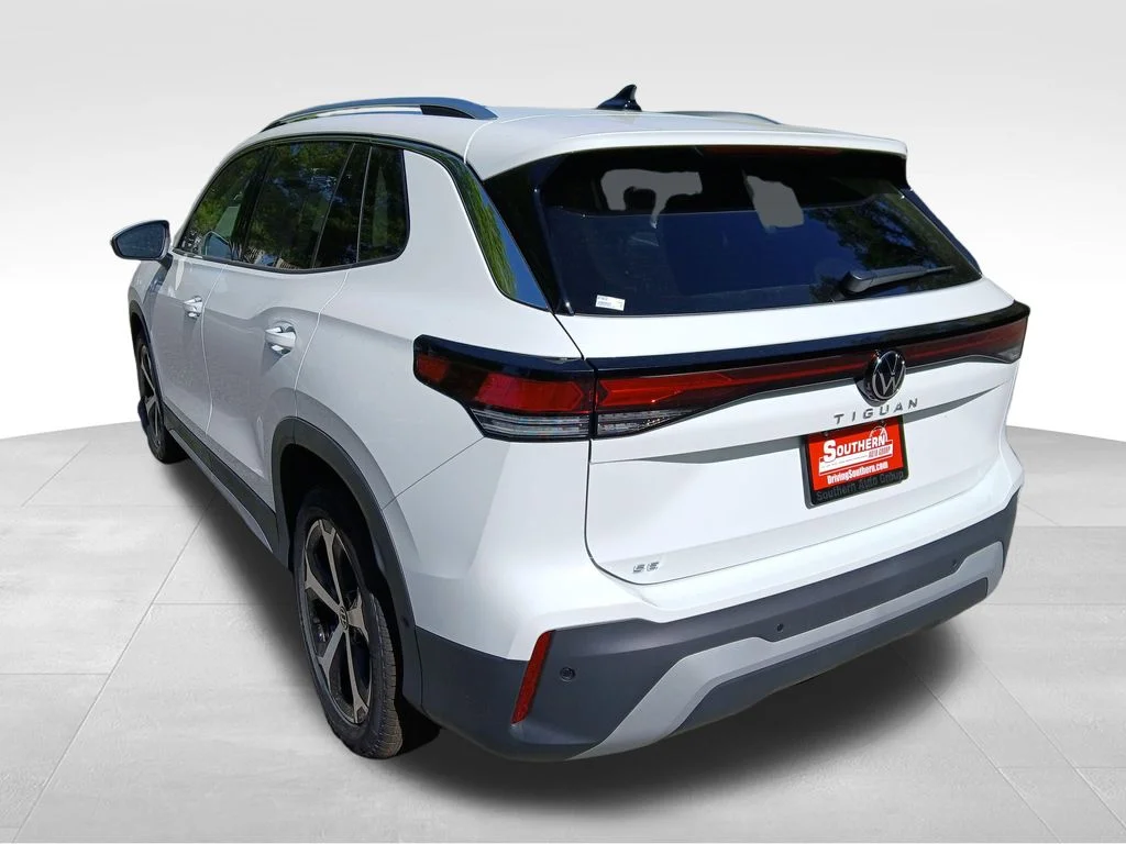 New 2026 White Volkswagen 2.0T SE image 3