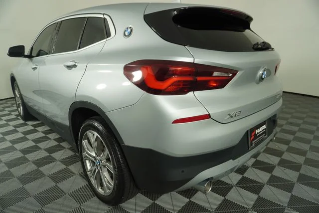 Used 2021 Glacier Silver Metallic BMW sDrive28i image 12