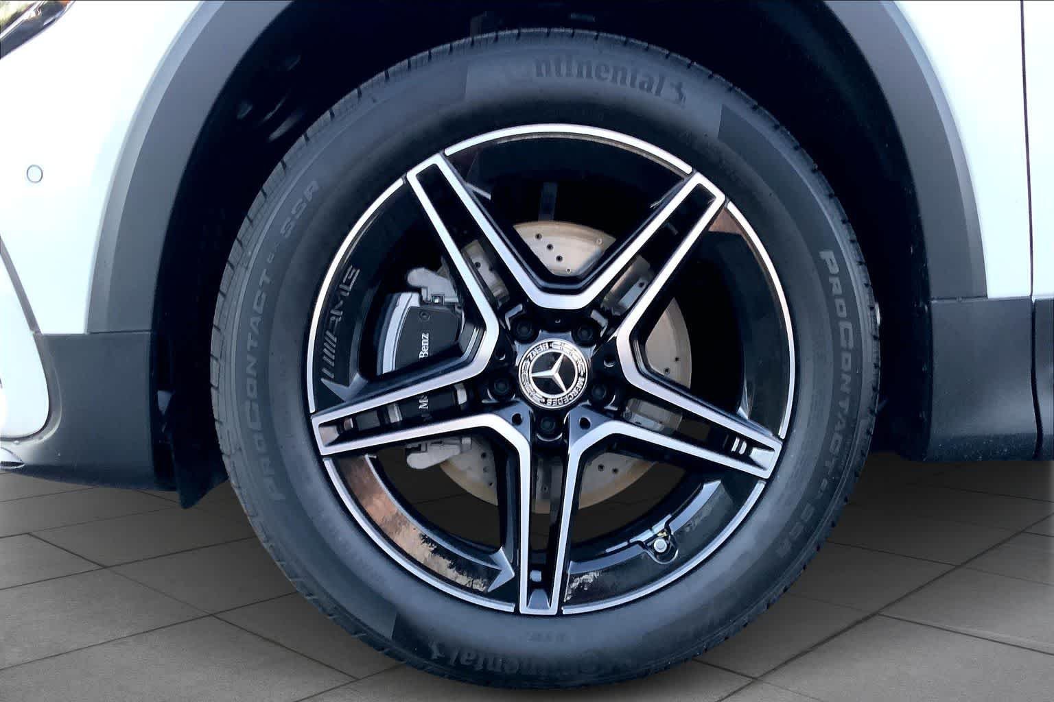 New 2026 Polar White Mercedes-Benz GLB 250 image 11