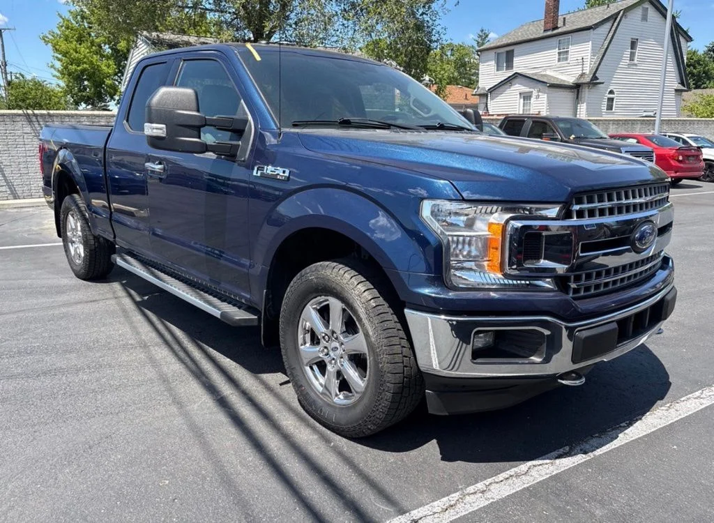 Certified Used 2018 Blue Ford XLT image 3