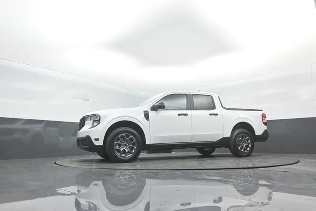 New 2026 Oxford White Ford XLT image 28