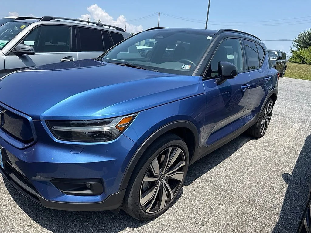 2021 Volvo XC40 P8 Recharge AWD's photo