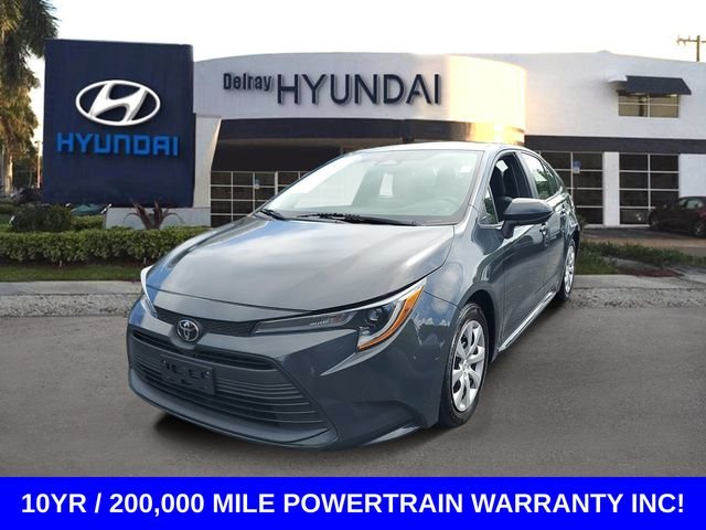 Used 2024  Toyota LE image 3
