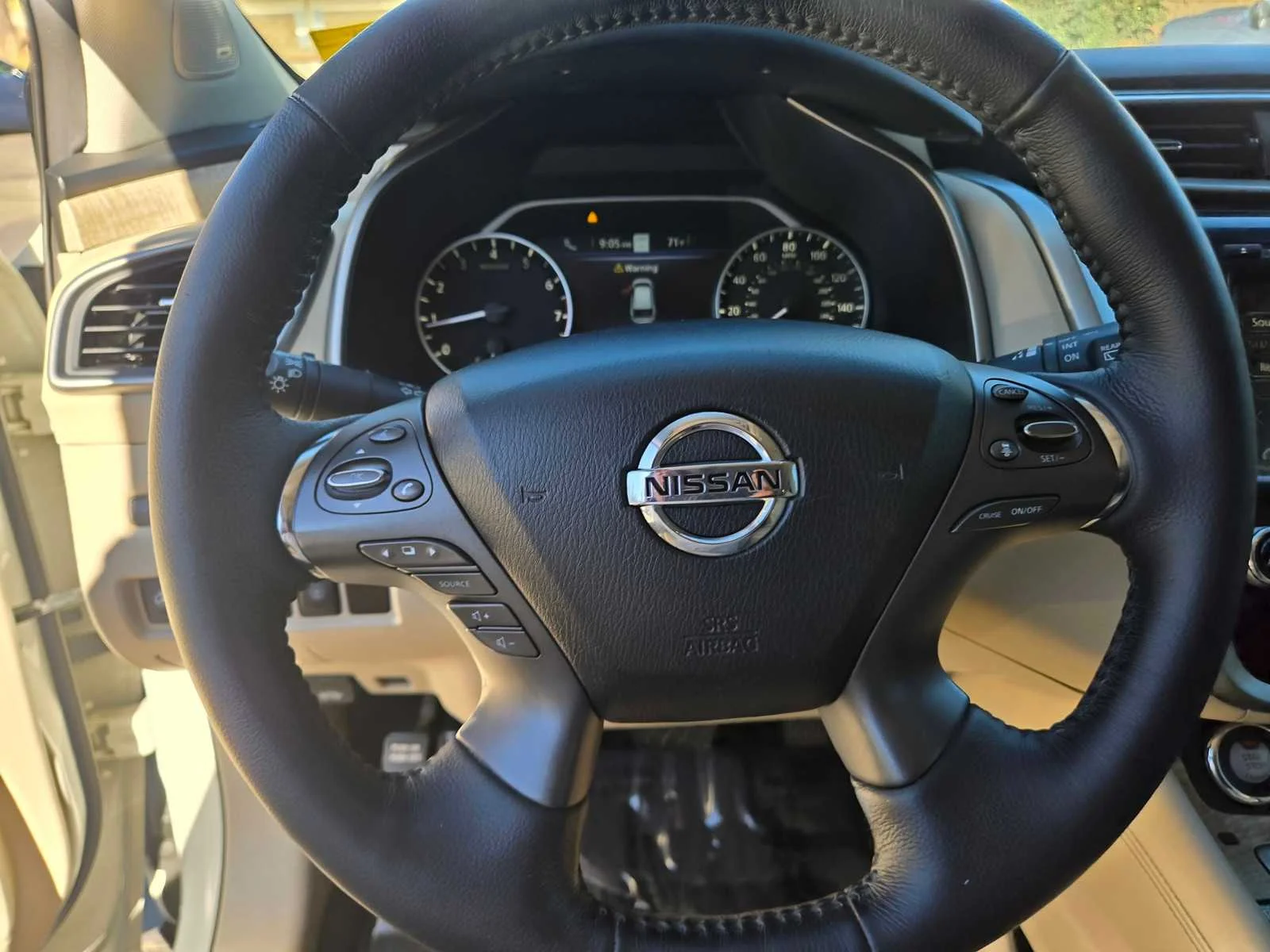 Used 2019  Nissan SL image 26