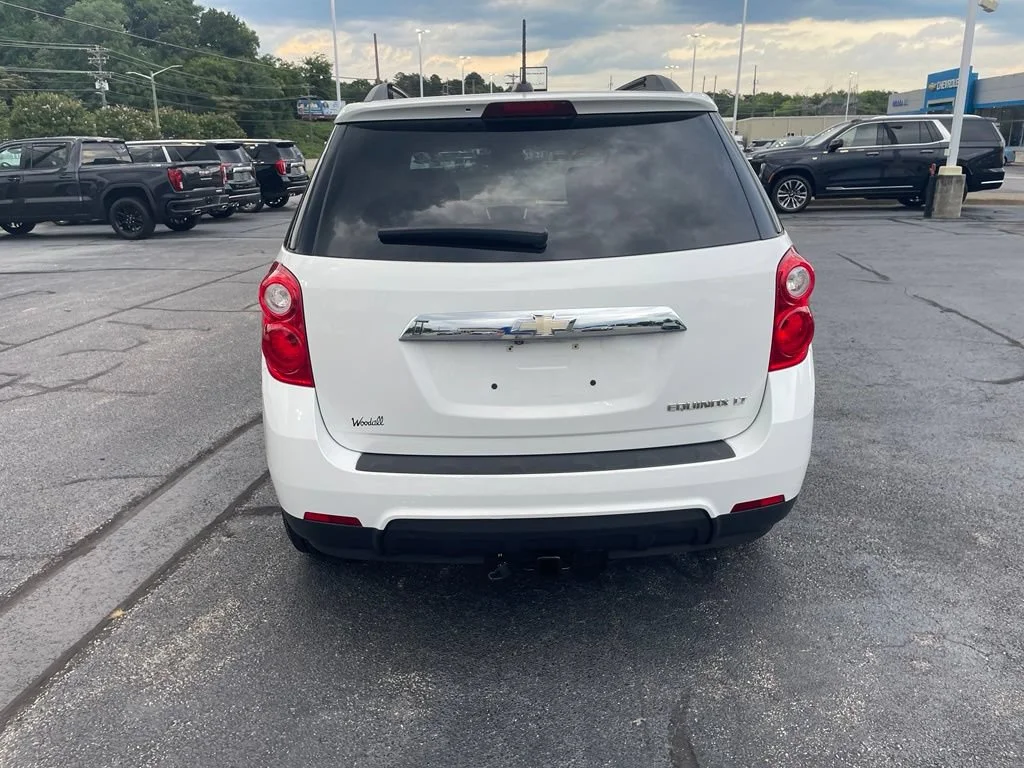 Used 2015 SUMMIT WHITE Chevrolet LT image 6