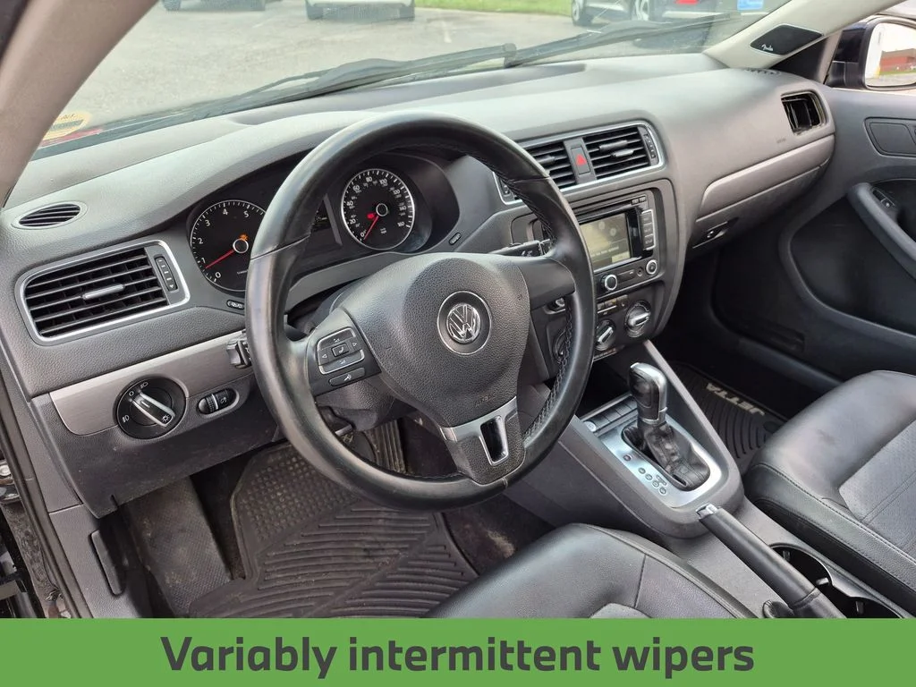 Used 2013 Black Volkswagen SEL image 34
