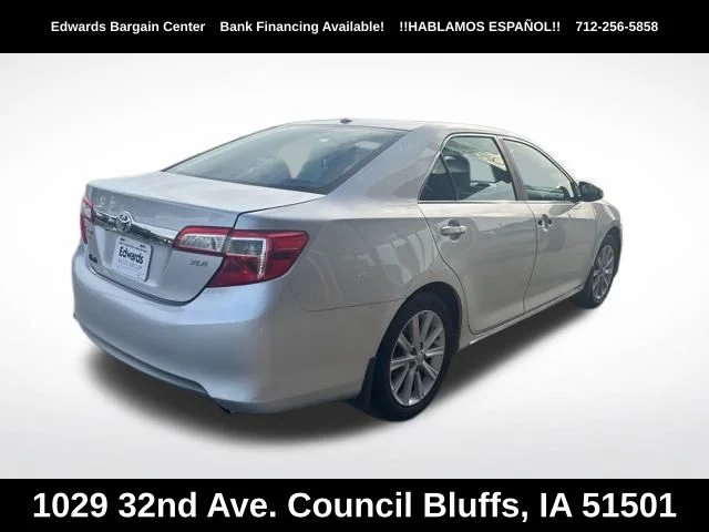 Used 2014 Silver Toyota XLE image 7