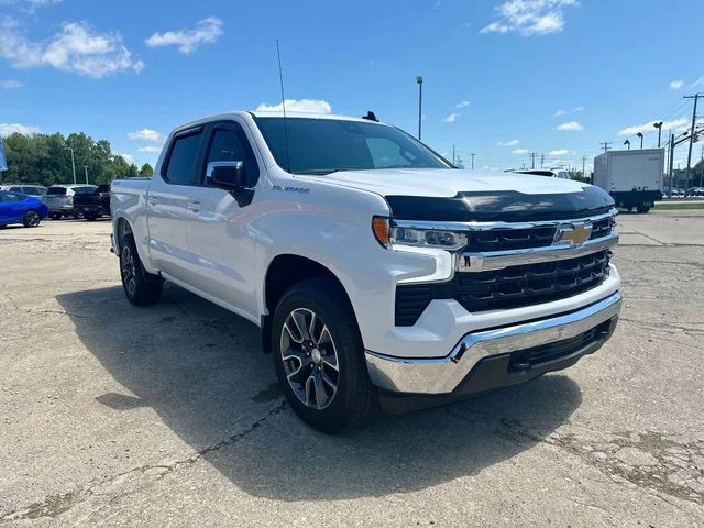 Used 2024 White Chevrolet LT image 11