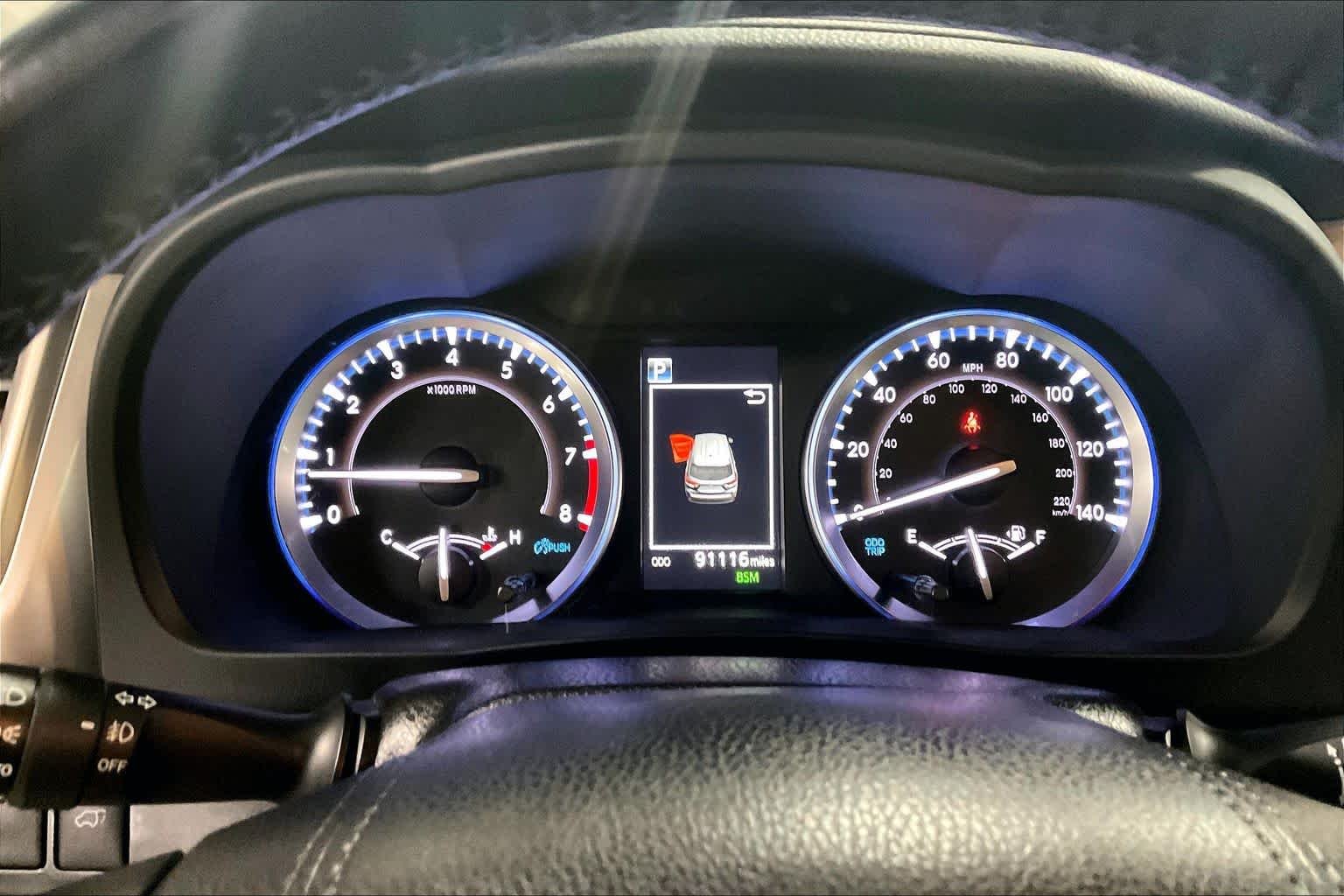 Used 2019 Blizzard Pearl Toyota XLE image 26