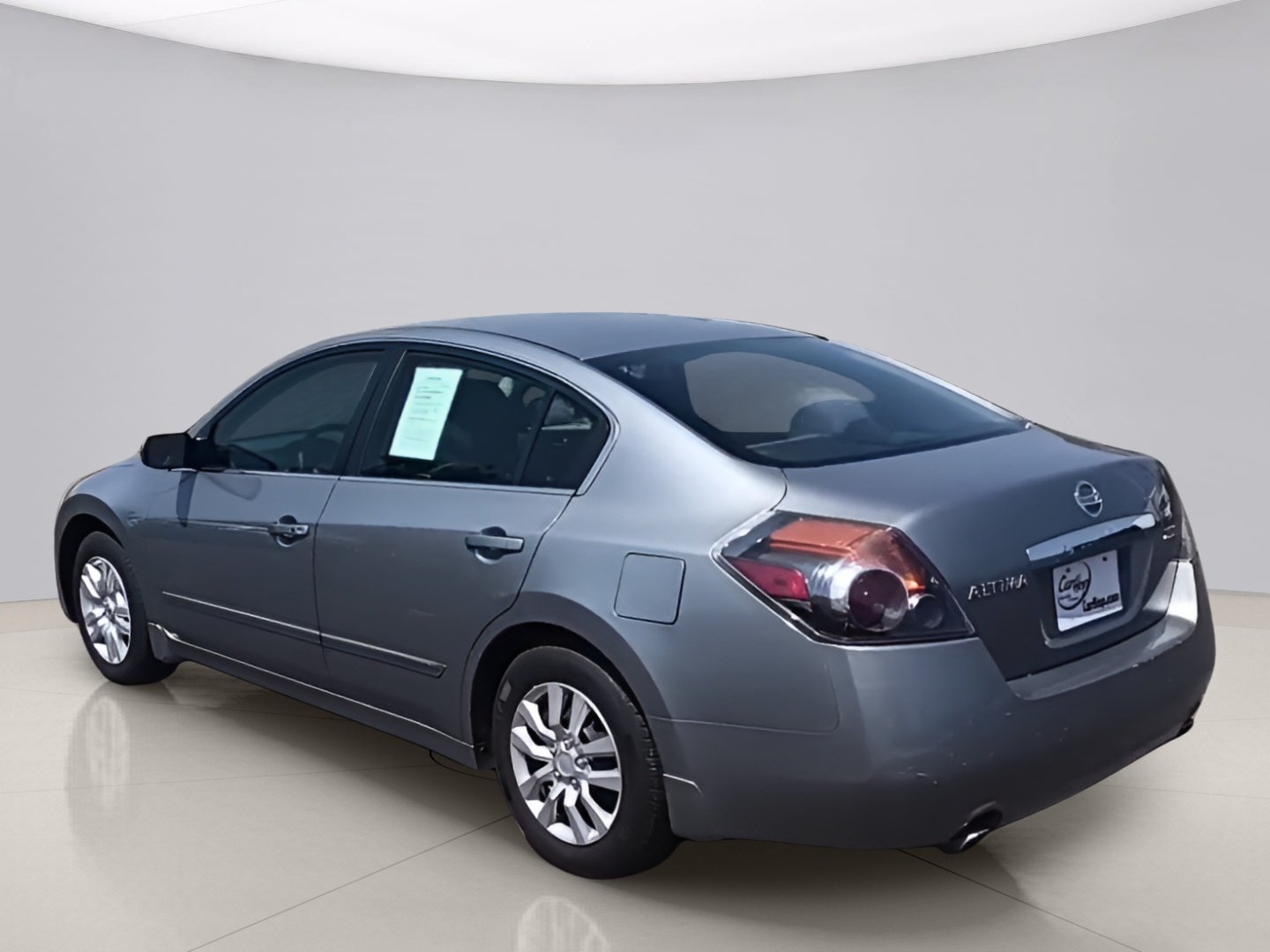Used 2009 Gray Nissan 2.5 SEDAN image 3