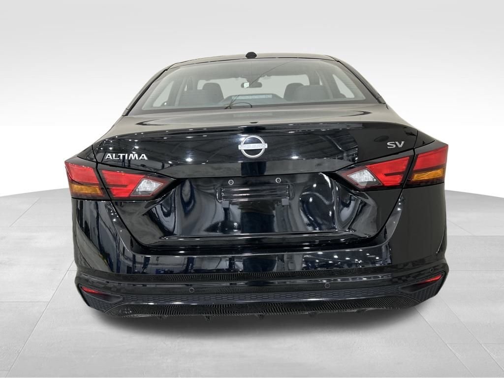 2023 Nissan Altima SV