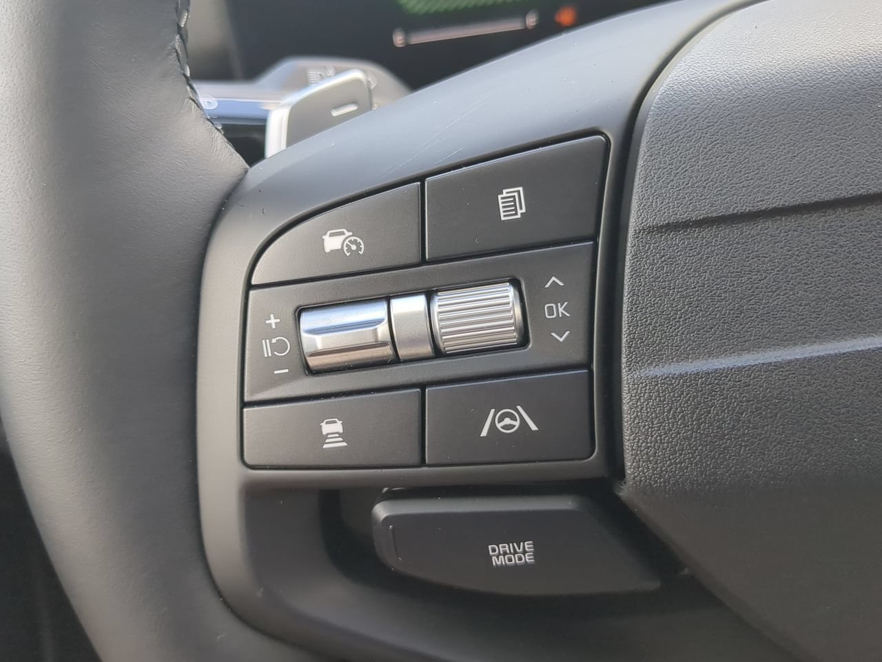 New 2026 Fusion Black Kia LX image 47