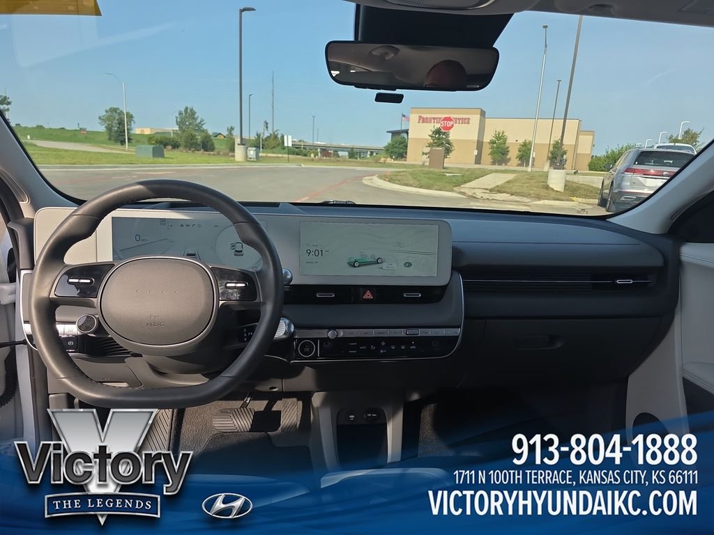Used 2023 White Hyundai Limited image 12