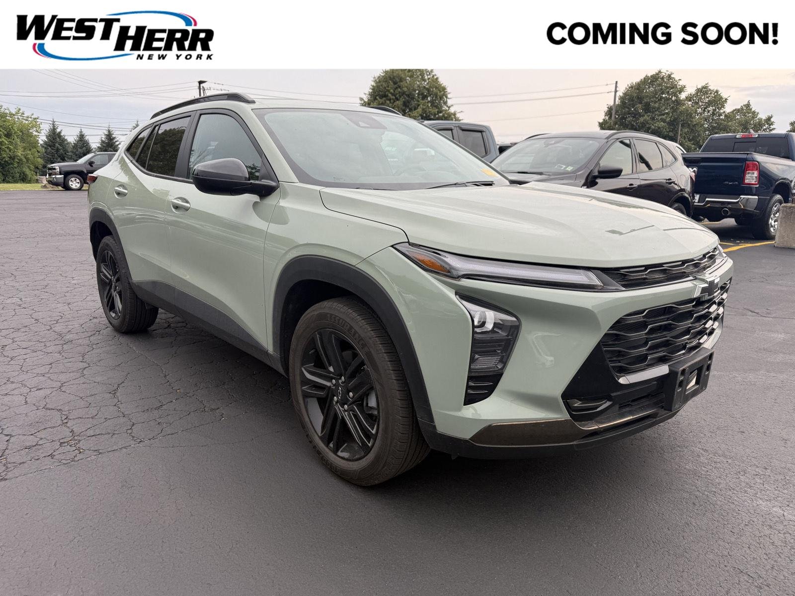 Used 2025 Cacti Green Chevrolet ACTIV image 1