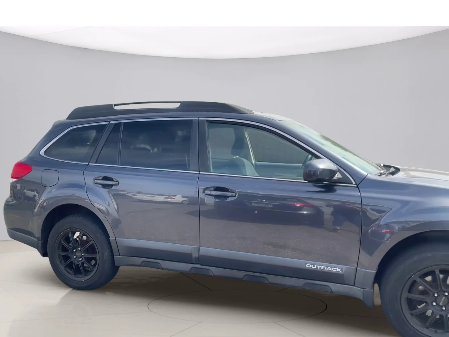Used 2013 Gray Subaru 2.5I image 7