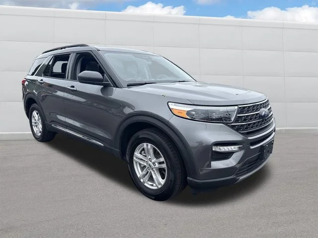 Used 2022 Gray Ford XLT image 13