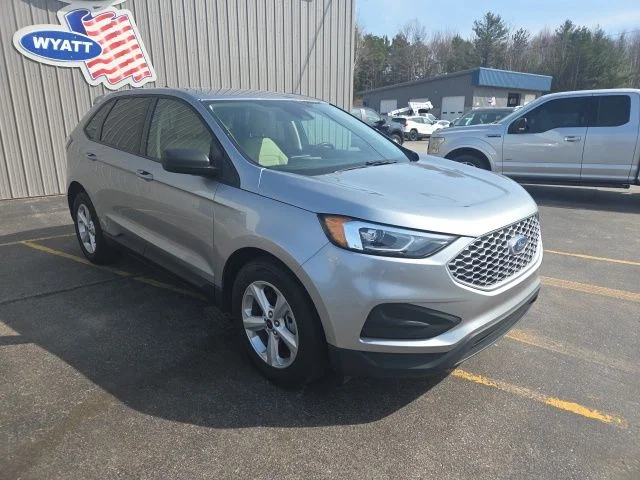 Used 2023 Silver Metallic Ford SE image 3