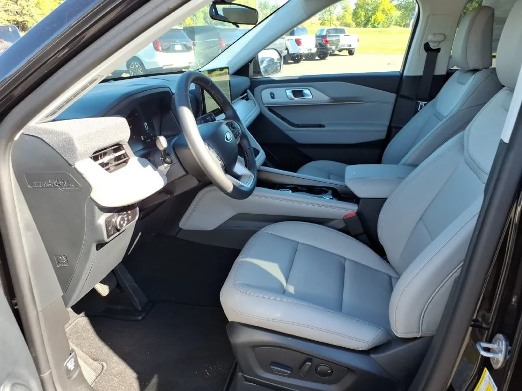 New 2026 Black Ford Active image 10