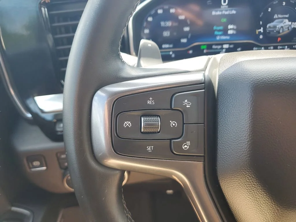 Used 2024 Iridescent Pearl Tricoat Chevrolet High Country image 21