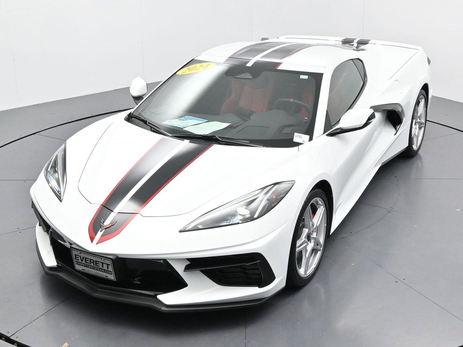 Used 2024 Arctic White Chevrolet 1LT image 34