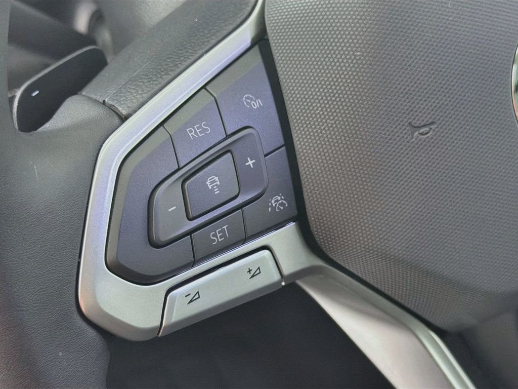 New 2026 Pure Gray Volkswagen 2.0T SE w/Technology 4MOTION image 10