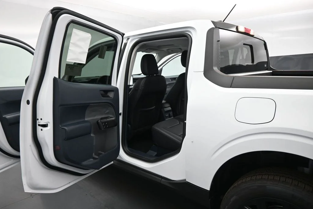 New 2026 White Ford Lariat image 19
