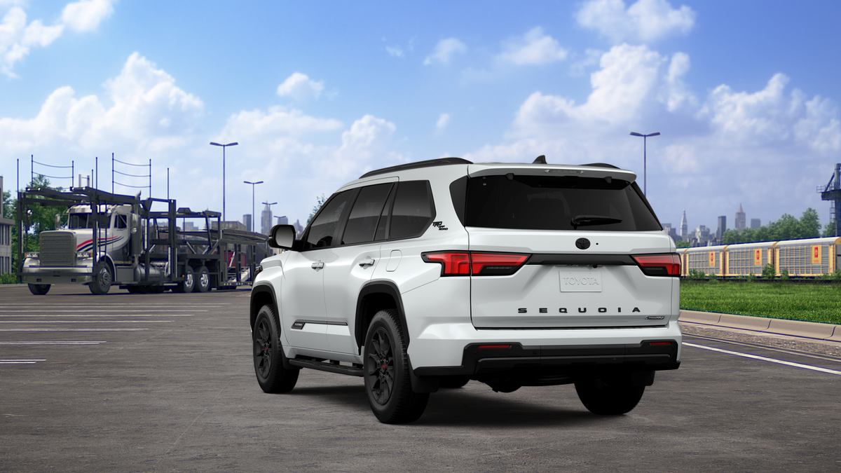 New 2026 Wind Chill Pearl Toyota Platinum image 7