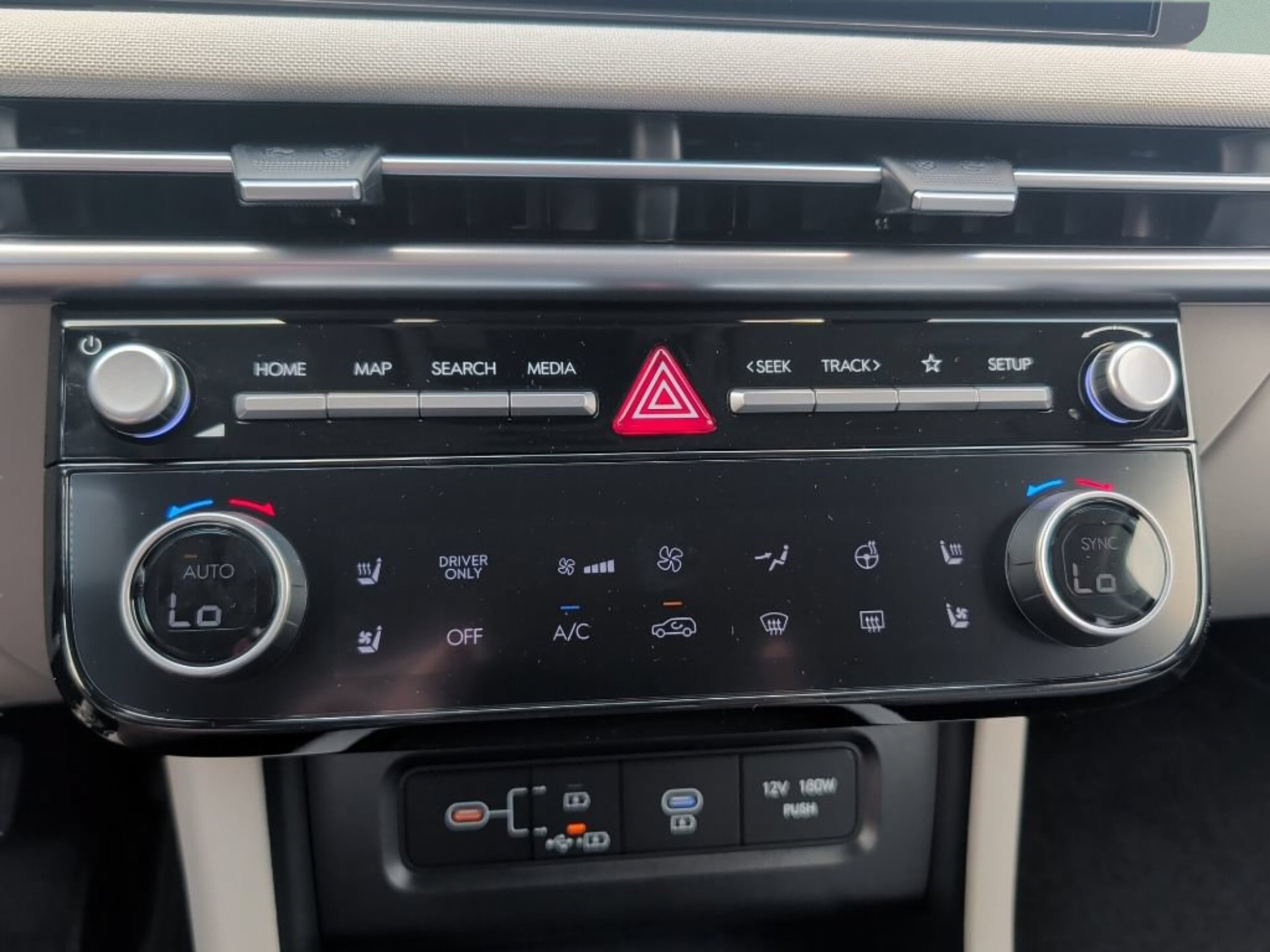 New 2026 Ecotronic Gray Hyundai Limited image 18