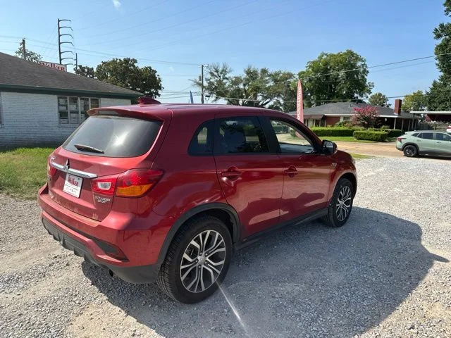 Used 2018 Red Mitsubishi 2.0 ES image 14