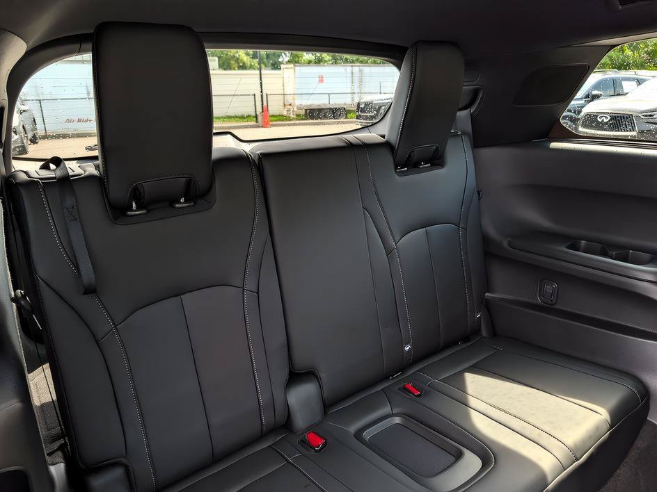 New 2027 Mineral Black INFINITI SPORT image 23