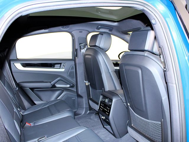 New 2026 Blue Porsche S image 22