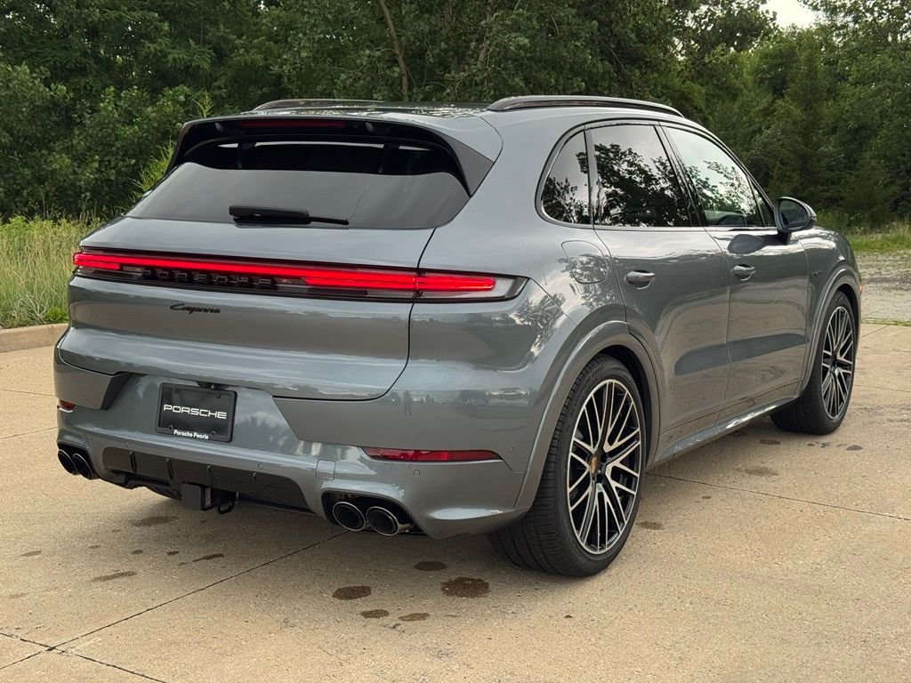 2026 Porsche Cayenne E-Hybrid - Photo 7