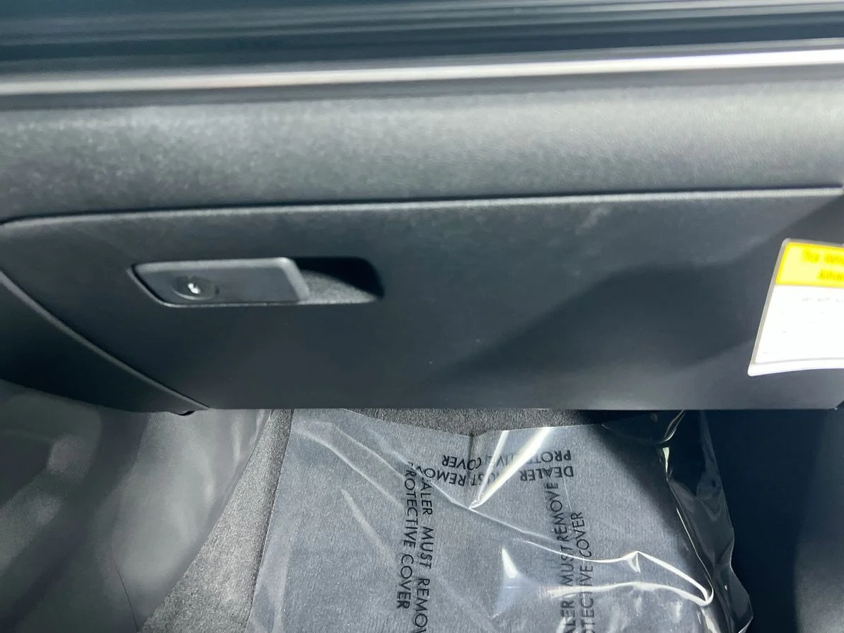 New 2026 Ivory Silver Kia LX image 28