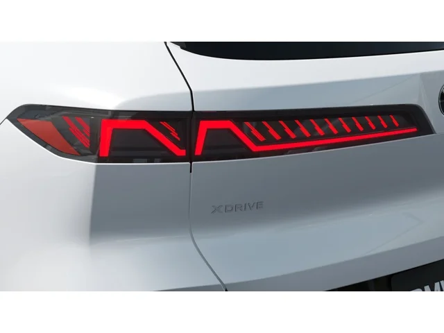 New 2027 Mineral White Metallic BMW  image 8