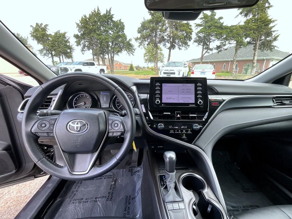 2024 Toyota Camry SE - Photo 12