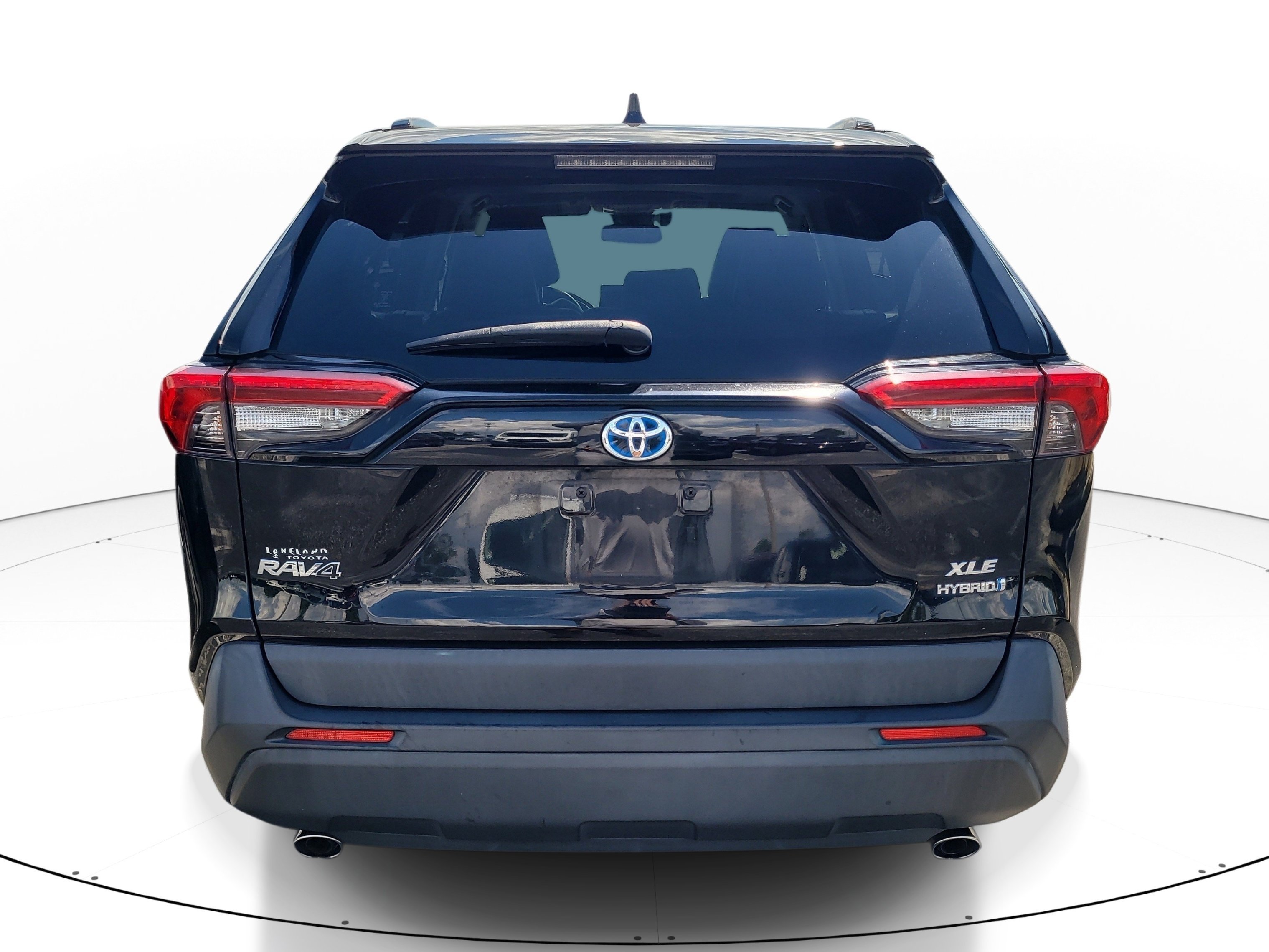Used 2021 Midnight Black Metallic Toyota Hybrid XLE image 5