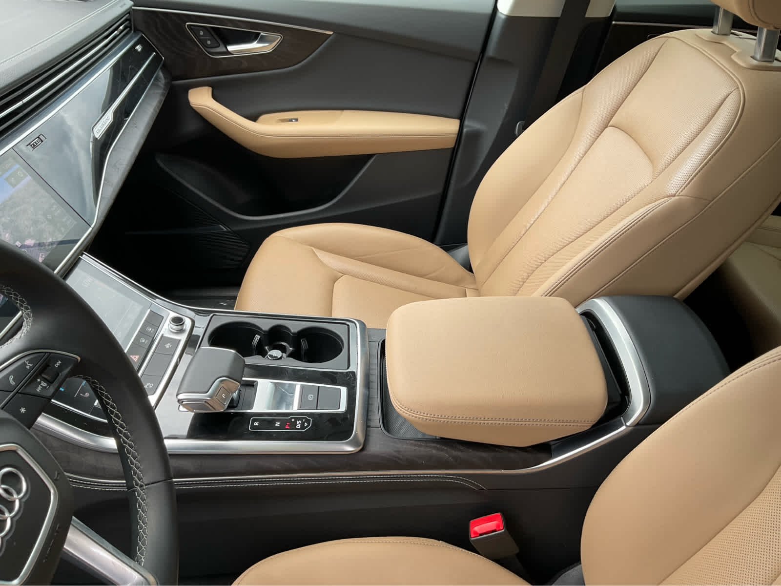 Used 2025  Audi Premium Plus image 23