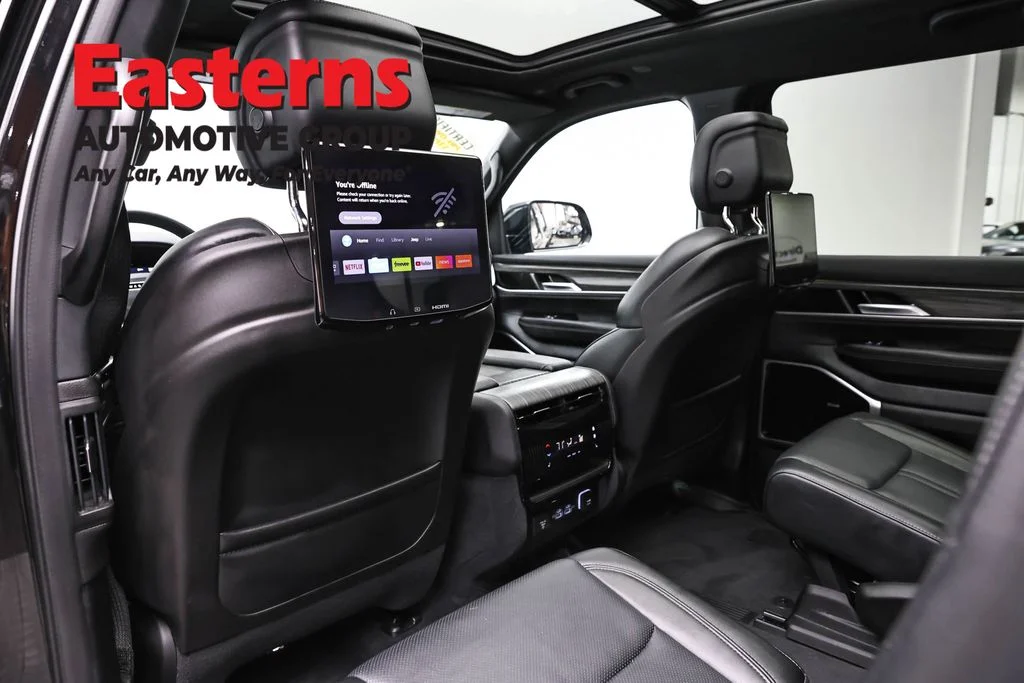 Used 2024 Black Jeep Series III image 25