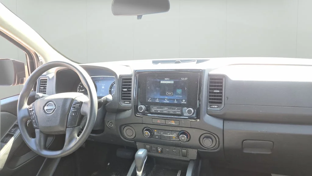 Used 2022 Gray Nissan S image 10