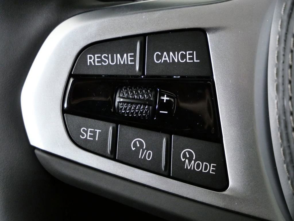 Used 2026 Carbon Black Metallic BMW xDrive50e image 41
