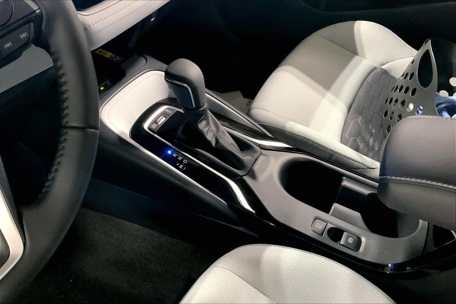New 2026 Wind Chill Pearl Toyota SE image 7