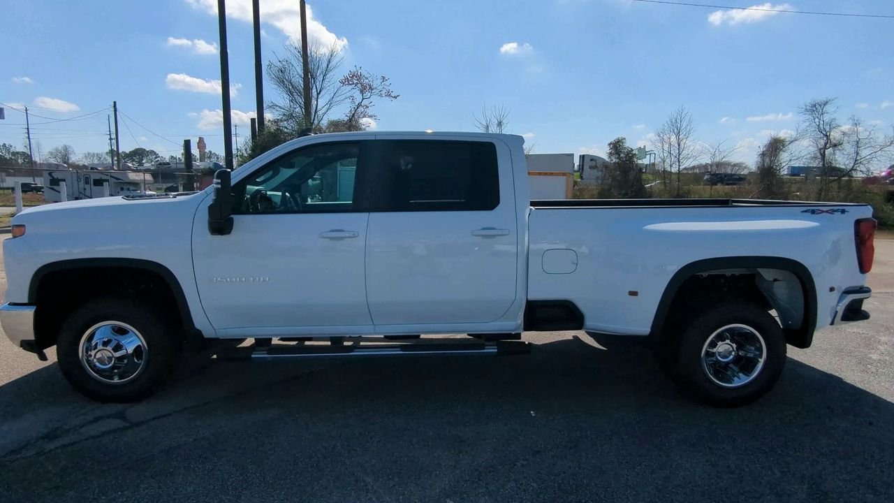2026 Chevrolet Silverado 3500 HD LT - Photo 55