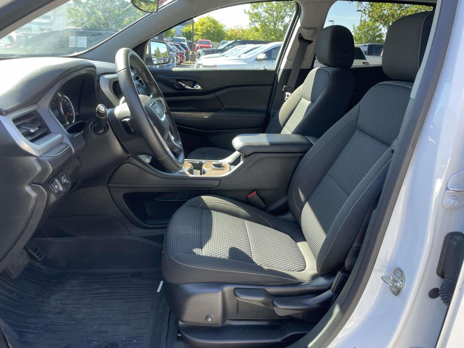 Used 2023 Summit White GMC SLE image 20