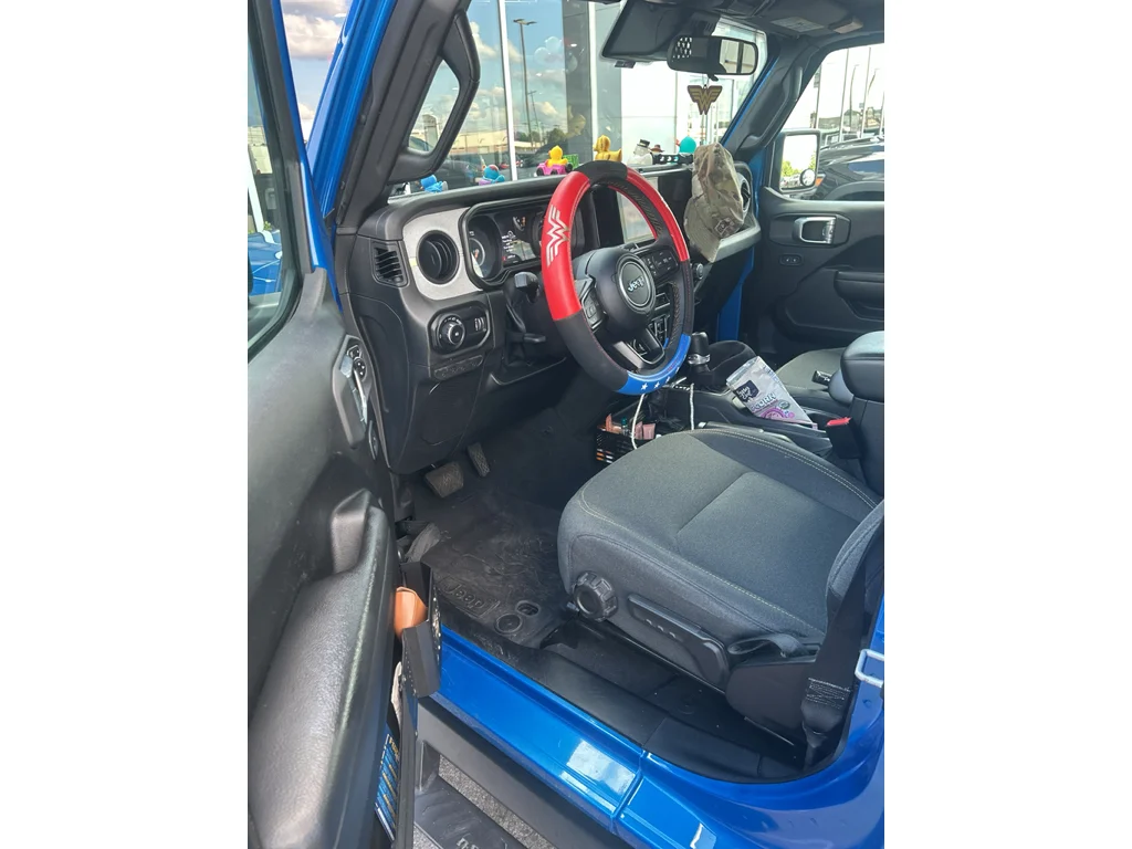 Used 2025 Hydro Blue Pearlcoat Jeep Willys image 4