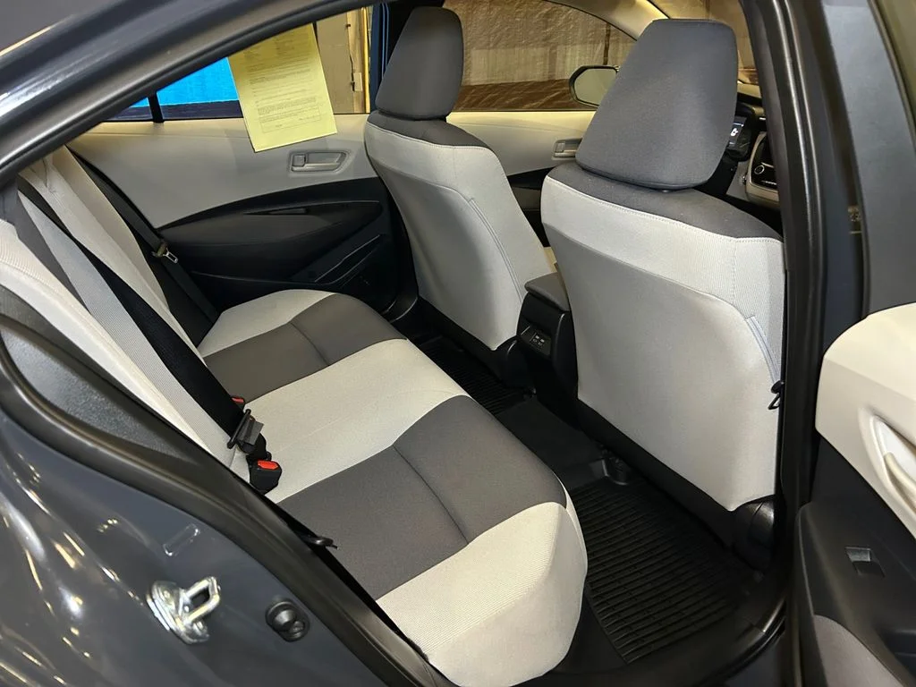 Used 2025 Underground Toyota LE image 17