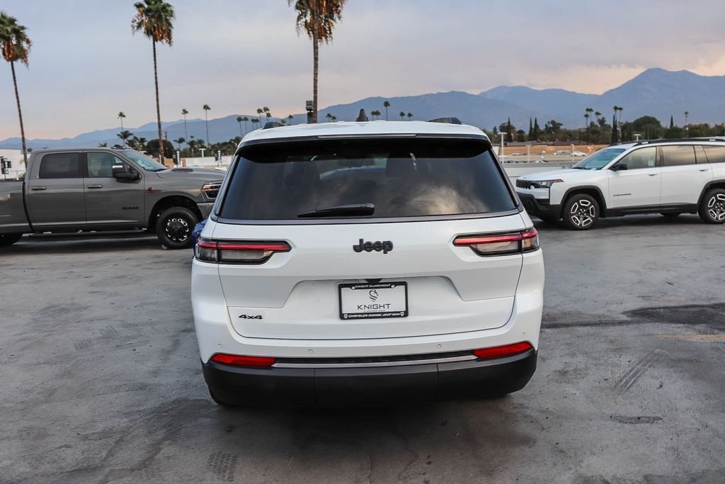 New 2026 Bright White Clearcoat Jeep Altitude image 8