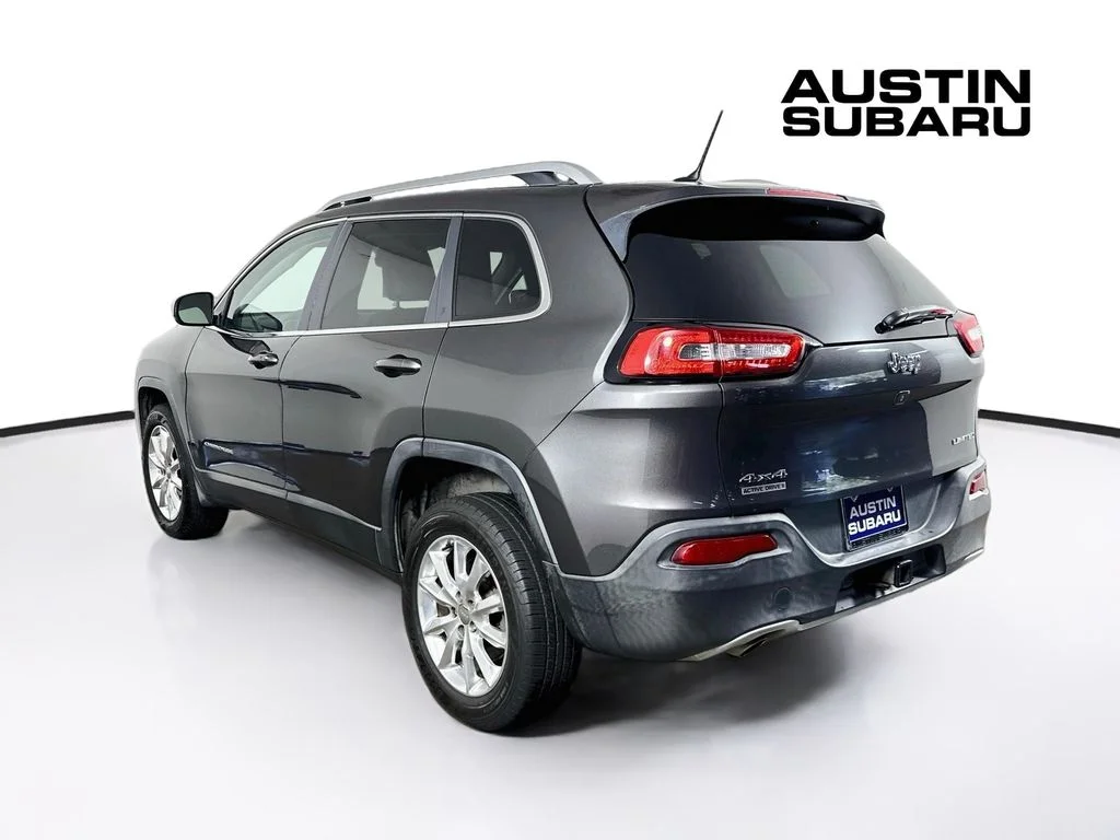 Used 2014 Gray Jeep Limited image 5
